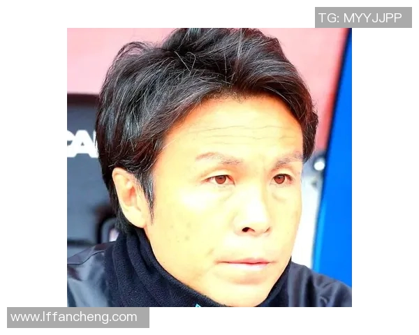 日本足球新星逆袭之路揭示冷门球员的崛起与梦想